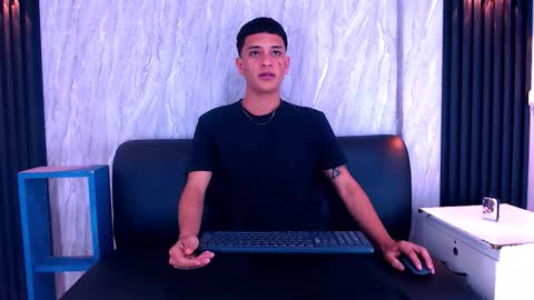 Matt Ruso online show from October 2025 04:01:02 AM