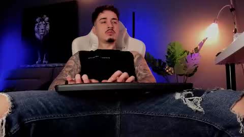 Snapshot of matt_thestud chatting on February 2026 07:38:02 AM Matt online show from February 2026 07:38:02 AM