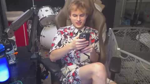 Matt Cash online show from November 2025 02:09:01 AM