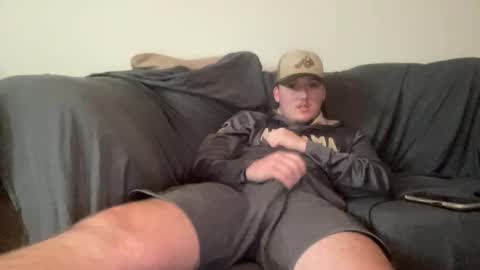 Snapshot of mattdawg13 chatting on March 2026 04:16:02 AM MattDawg13 online show from March 2026 04:16:02 AM