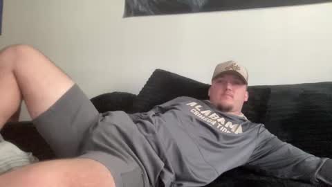 Snapshot of mattdawg13 chatting on April 2026 10:19:02 PM MattDawg13 online show from April 2026 10:19:02 PM