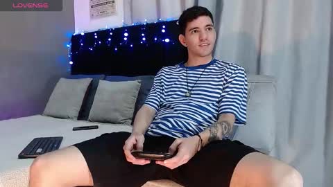 ---Matteo--- online show from November 2025 03:40:01 AM