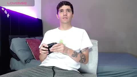 ---Matteo--- online show from February 2026 03:40:02 AM