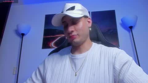 mattsaill_ online show from December 2025 01:21:02 AM