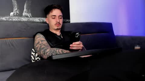 Snapshot of mattytwink69 chatting on March 2025 05:57:01 AM Matt online show from March 2025 05:57:01 AM