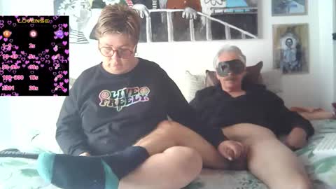 Snapshot of mature_couple_wild_2 chatting on October 2025 02:19:01 PM DominikFrank online show from October 2025 02:19:01 PM