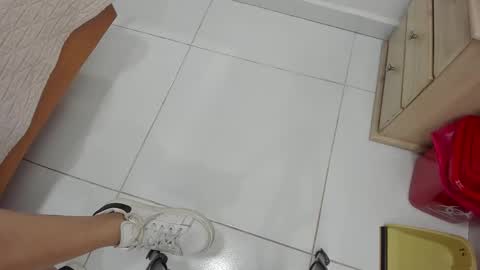 Macarena online show from March 2026 10:38:01 PM