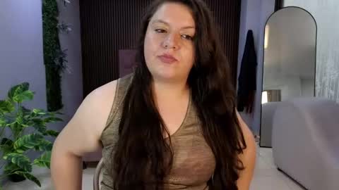 Naroa online show from May 2026 07:44:02 PM