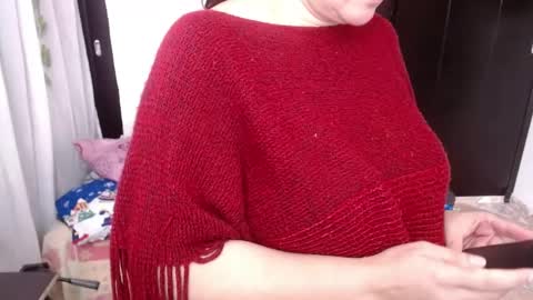 Snapshot of mature_wolf chatting on December 2024 04:43:01 PM Sonia online show from December 2024 04:43:01 PM