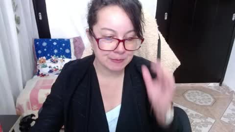 Snapshot of mature_wolf chatting on December 2024 03:21:02 PM Sonia online show from December 2024 03:21:02 PM