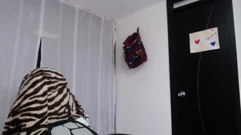 Snapshot of mature_wolf chatting on February 2025 03:28:02 PM Sonia online show from February 2025 03:28:02 PM