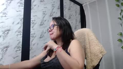 Snapshot of mature_wolf chatting on February 2025 10:36:02 PM Sonia online show from February 2025 10:36:02 PM