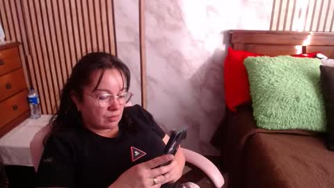 Snapshot of mature_wolf chatting on September 2025 10:20:01 PM Sonia online show from September 2025 10:20:01 PM