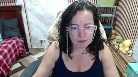 Sonia online show from April 2026 04:37:01 PM