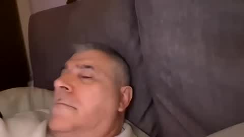 Snapshot of maturecouple0412 chatting on December 2024 01:14:01 AM Maturecouple online show from December 2024 01:14:01 AM