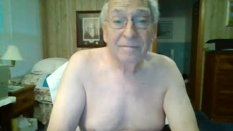 Snapshot of maturecouple1954 chatting on December 2025 12:23:02 PM SXECPL55 at G mail Dot Com online show from December 2025 12:23:02 PM