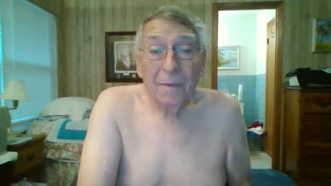 Snapshot of maturecouple1954 chatting on February 2026 01:16:02 PM SXECPL55 at G mail Dot Com online show from February 2026 01:16:02 PM
