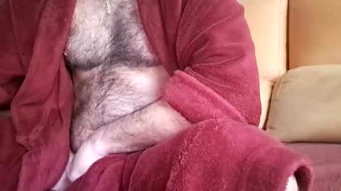 Snapshot of maturefurryhunterr chatting on January 2025 09:17:02 AM maturefurryhunterr online show from January 2025 09:17:02 AM