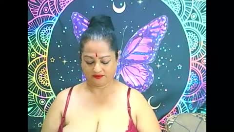 Snapshot of matureindian4u65 chatting on March 2025 10:41:02 PM matureindian4u65 online show from March 2025 10:41:02 PM