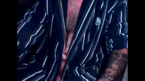 mauni1964 online show from December 2025 03:27:02 AM