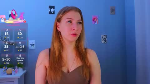 maureencoombs online show from October 2025 04:18:02 AM