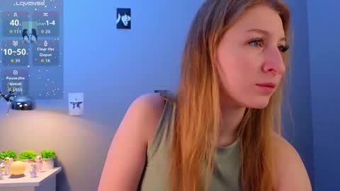 maureencoombs online show from November 2025 04:26:02 AM