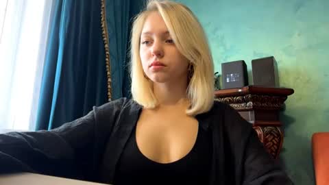 Snapshot of mauriceproenza chatting on June 2026 07:34:01 AM Eva 1st day online show from June 2026 07:34:01 AM