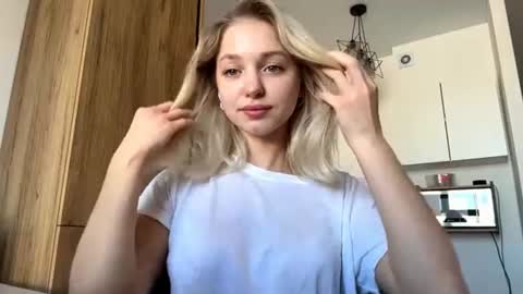 Snapshot of mauriceproenza chatting on July 2026 08:32:01 AM Eva 1st day online show from July 2026 08:32:01 AM