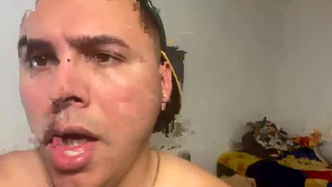 Snapshot of mauricio760p chatting on October 2025 03:14:01 AM mauricio760p online show from October 2025 03:14:01 AM