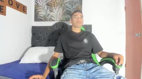 Snapshot of mauricio_smiith chatting on March 2026 02:14:02 AM MAURICIO online show from March 2026 02:14:02 AM