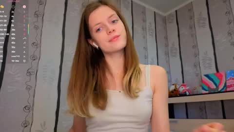 Snapshot of maurineneverman chatting on April 2026 08:09:02 AM Lucy online show from April 2026 08:09:02 AM
