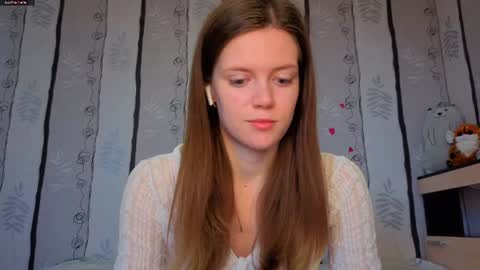 Snapshot of maurineneverman chatting on June 2026 08:15:01 AM Lucy online show from June 2026 08:15:01 AM