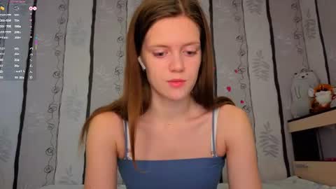Snapshot of maurineneverman chatting on July 2026 08:20:02 AM Lucy online show from July 2026 08:20:02 AM