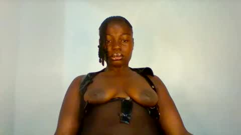 Snapshot of maverlous_pussy900 chatting on February 2026 07:32:02 AM Maverlous pussy online show from February 2026 07:32:02 AM