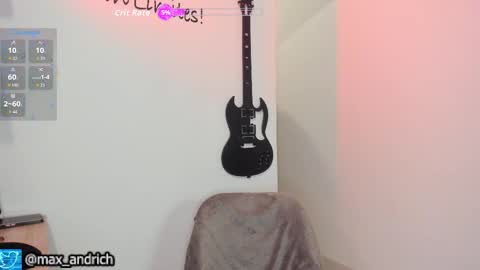 Max... online show from November 2025 03:20:01 AM