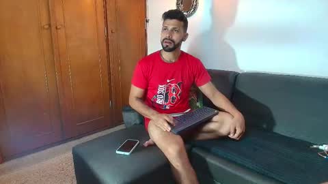 Max  Ashley online show from December 2025 01:39:02 PM