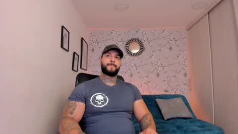 Snapshot of max_dic1 chatting on July 2026 01:20:01 AM max D. online show from July 2026 01:20:01 AM