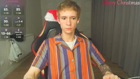 Max Gen with tats 24years  And Ethan without tats 20 years online show from December 2024 11:31:02 PM