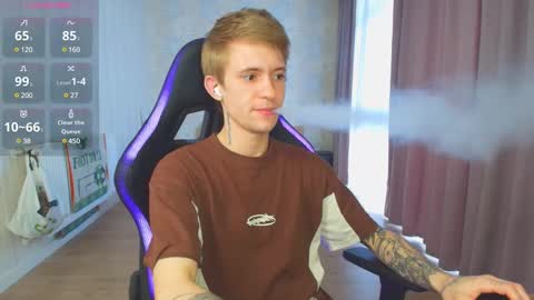 Max Gen with tats 24years  And Ethan without tats 20 years online show from December 2024 12:09:02 PM