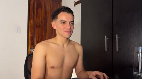 Max Lancaster online show from December 2024 01:43:01 AM