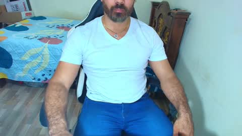 max_love25 online show from February 2026 12:38:02 AM