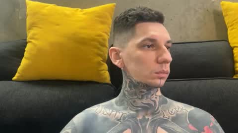    online show from December 2025 05:26:02 AM