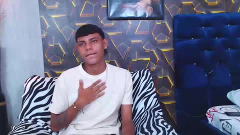 max online show from October 2025 08:51:01 PM