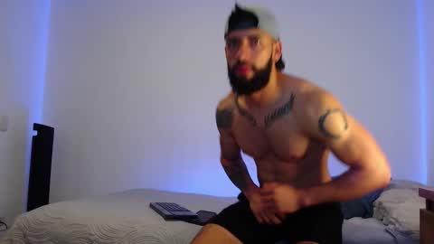 max_xl_ online show from October 2025 03:08:02 PM