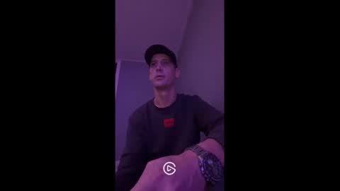 Snapshot of maxbose666 chatting on January 2025 09:00:02 PM Max online show from January 2025 09:00:02 PM