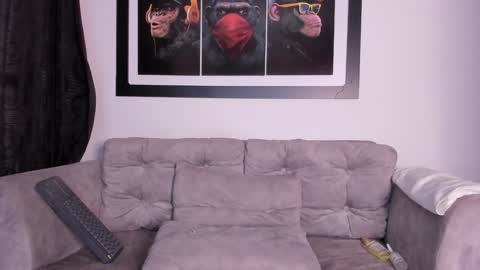 Maxcarther online show from December 2024 08:00:01 PM