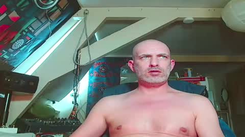 Snapshot of maxhardcore77 chatting on March 2025 12:26:02 PM maxhardcore77 online show from March 2025 12:26:02 PM