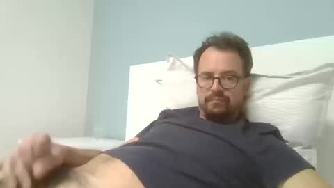 maxhorn591 online show from March 2026 10:38:01 PM