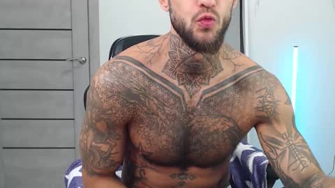 Snapshot of maxi_foxxx chatting on September 2025 05:31:01 AM Maximus Fox online show from September 2025 05:31:01 AM