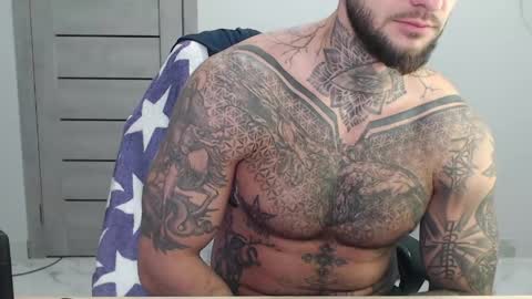 Snapshot of maxi_foxxx chatting on June 2026 04:49:01 AM Maximus Fox online show from June 2026 04:49:01 AM
